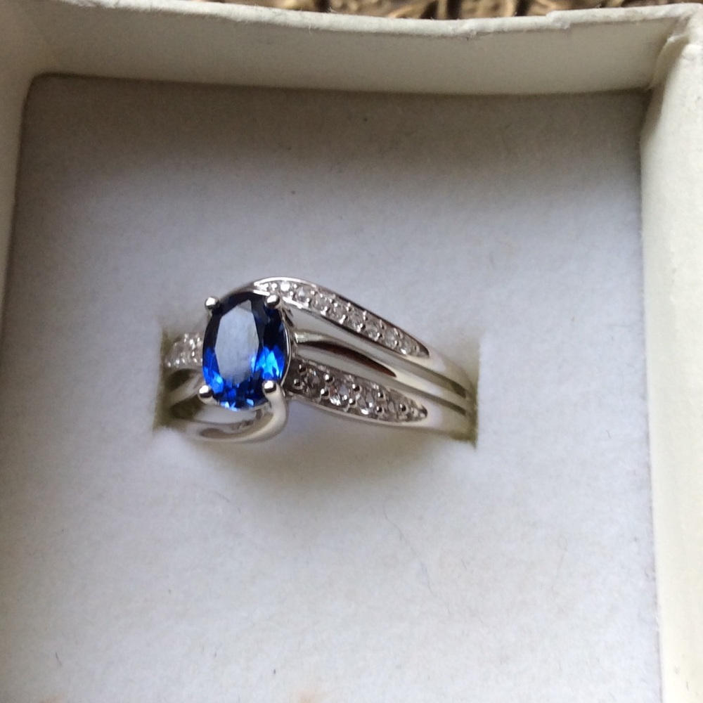 HOLD - Kay Jewelers Blue Sapphire Ring - Picture 8 of 8